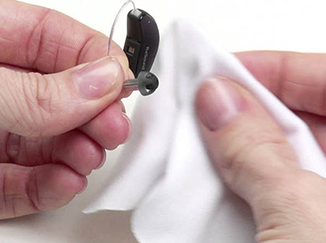 cleaning hearing aids